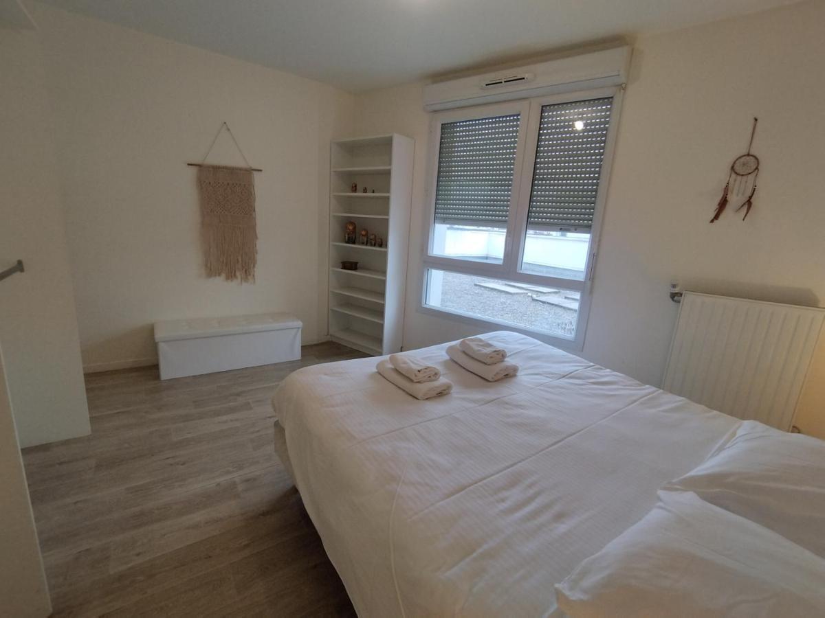 Saint Denis Appartement 2 Chambres Avec Parking Bagian luar foto